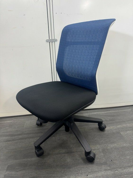 ナイキパウザシリーズ パウザチェア 商品画像1