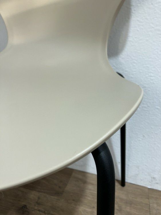 ADALスタッキングチェア4脚セット 商品画像3