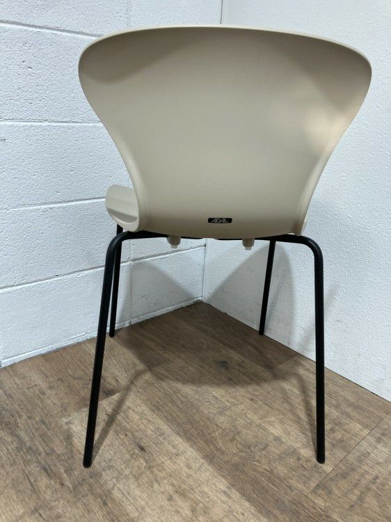 ADALスタッキングチェア4脚セット 商品画像6