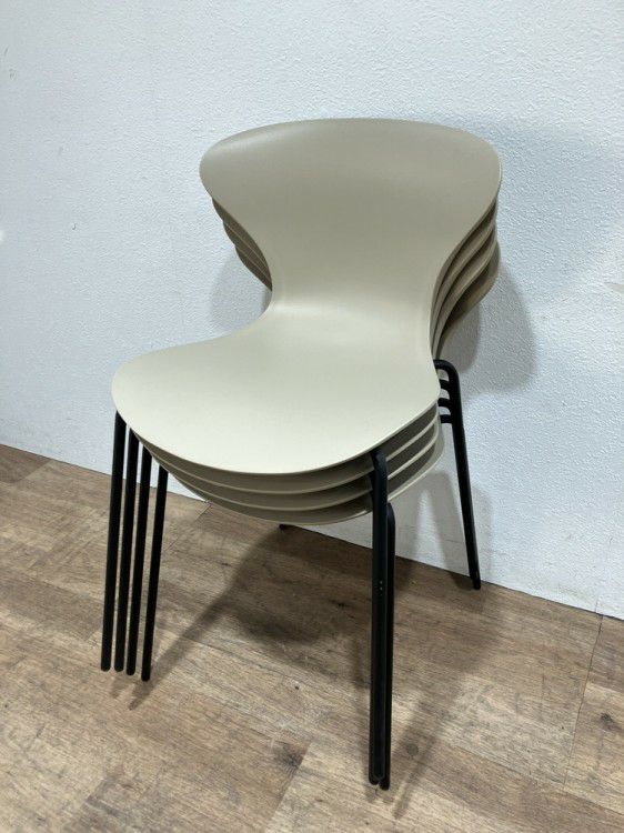 ADALスタッキングチェア4脚セット 商品画像8