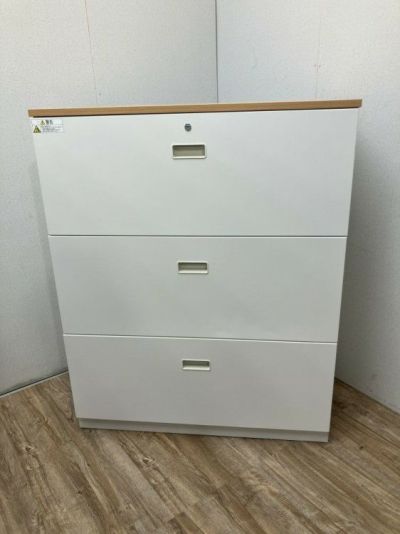 イトーキシンラインシリーズ 天板付3段ラテラル書庫 商品画像1