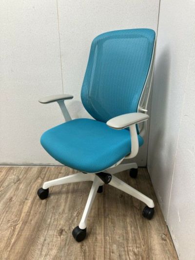 オカムラSylphy(シルフィー)チェア 肘付きシルフィーチェア 商品画像1