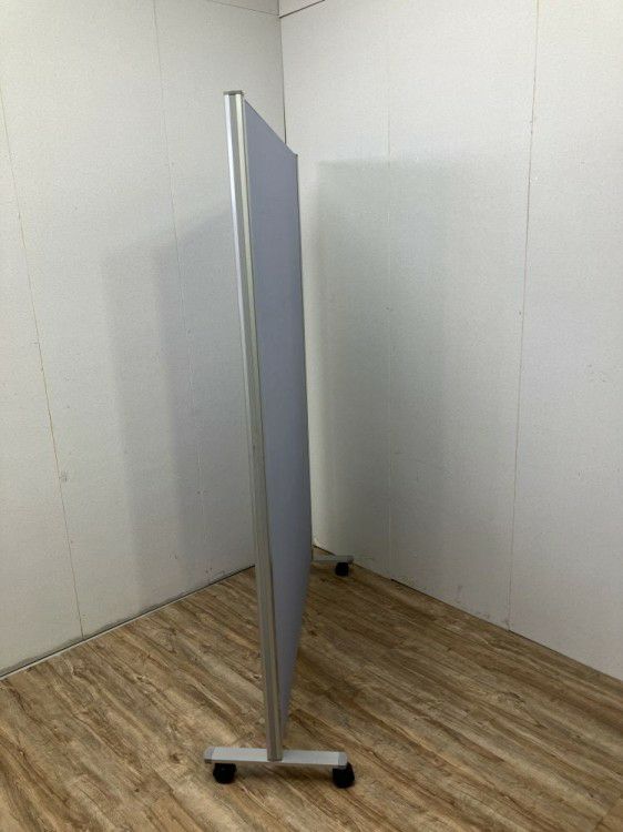 オカムラ自立パーテーション 商品画像3