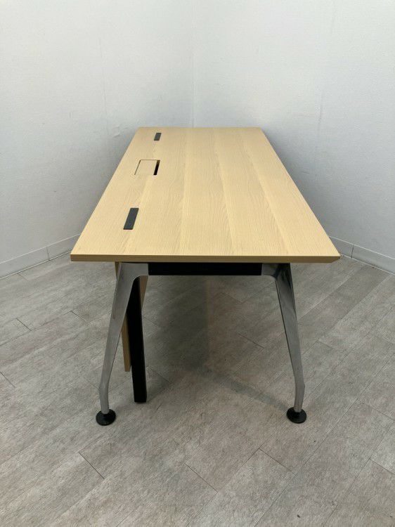 コクヨサイビ（SAIBI）シリーズ 1800マネージメントテーブル 商品画像3