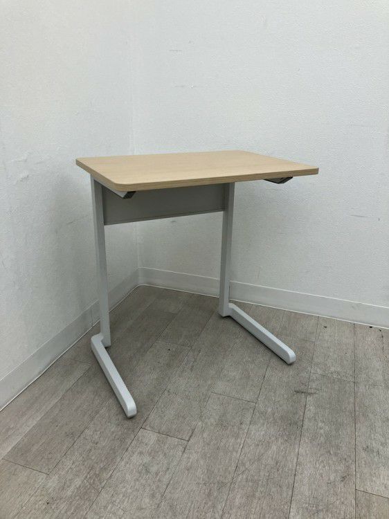 コクヨユレーヌシリーズ 650パーソナルデスク 商品画像1