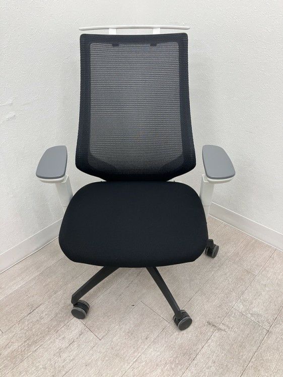 コクヨDuora(デュオラ)チェア 可動肘付デュオラチェア 商品画像2