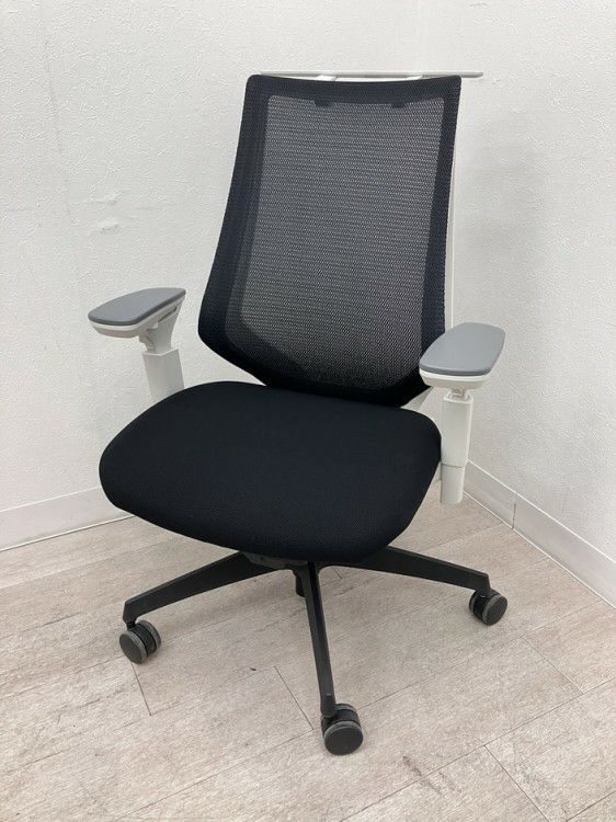 コクヨDuora(デュオラ)チェア 可動肘付デュオラチェア 商品画像1