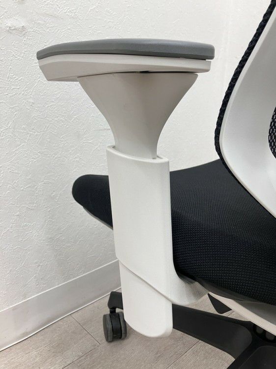 コクヨDuora(デュオラ)チェア 可動肘付デュオラチェア 商品画像13