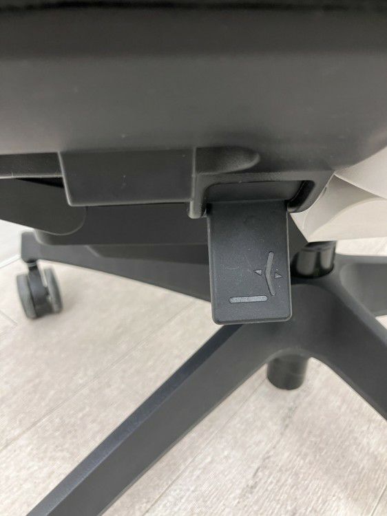 コクヨDuora(デュオラ)チェア 可動肘付デュオラチェア 商品画像14