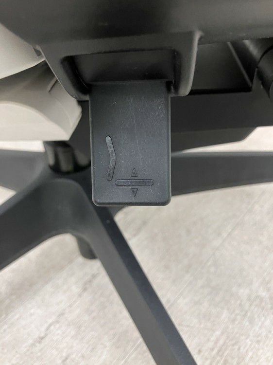 コクヨDuora(デュオラ)チェア 可動肘付デュオラチェア 商品画像18