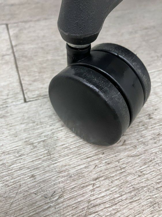 コクヨDuora(デュオラ)チェア 可動肘付デュオラチェア 商品画像19