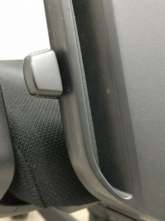 オカムラESCUDO(エスクード)チェア 可動肘付エスクードチェア 商品画像16