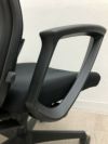 オカムラESCUDO(エスクード)チェア 可動肘付エスクードチェア 商品画像17