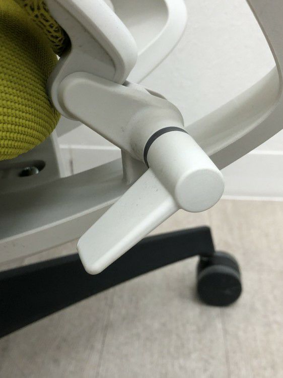 コクヨDuora(デュオラ)チェア 可動肘付デュオラチェア 商品画像16