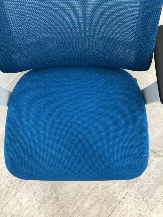 コクヨDuora(デュオラ)チェア 可動肘付デュオラチェア 商品画像8