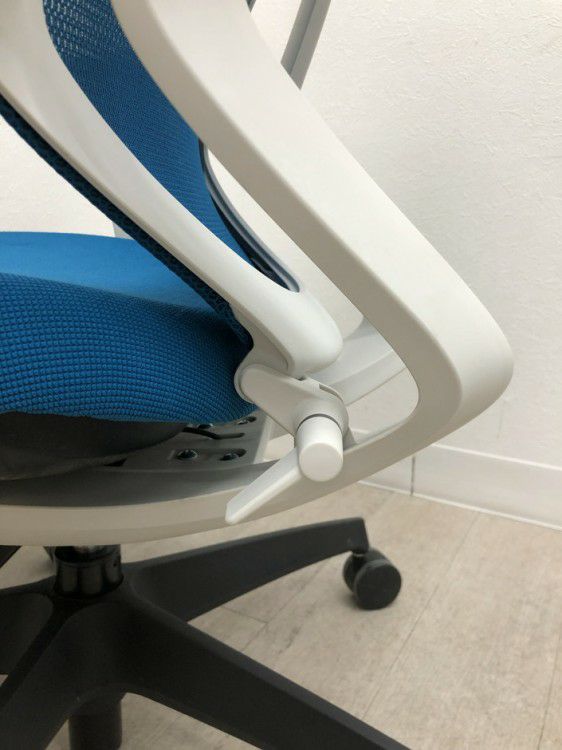 コクヨDuora(デュオラ)チェア 可動肘付デュオラチェア 商品画像15