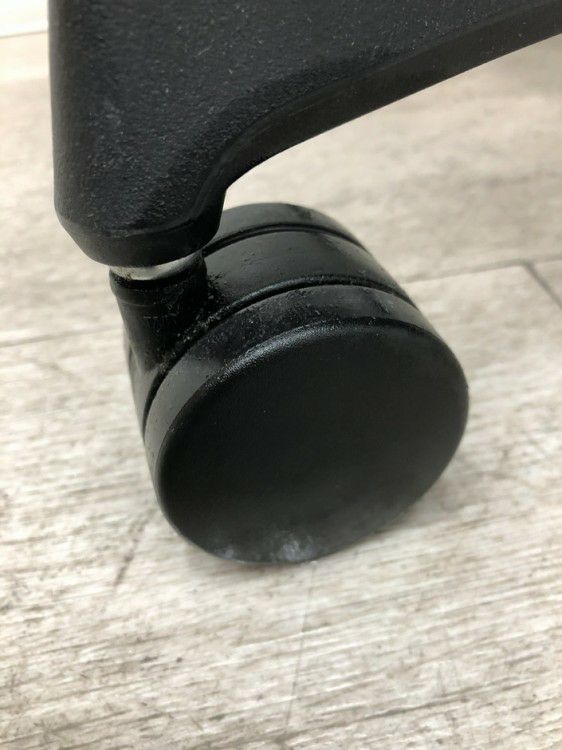 コクヨDuora(デュオラ)チェア 可動肘付デュオラチェア 商品画像19