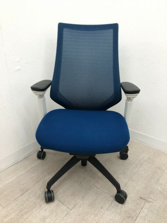 コクヨDuora(デュオラ)チェア 可動肘付デュオラチェア 商品画像2