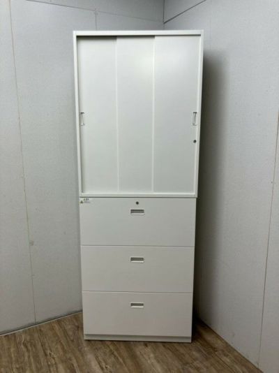 イトーキシンラインシリーズ 3段ラテラル・3扉引違い上下書庫 商品画像1