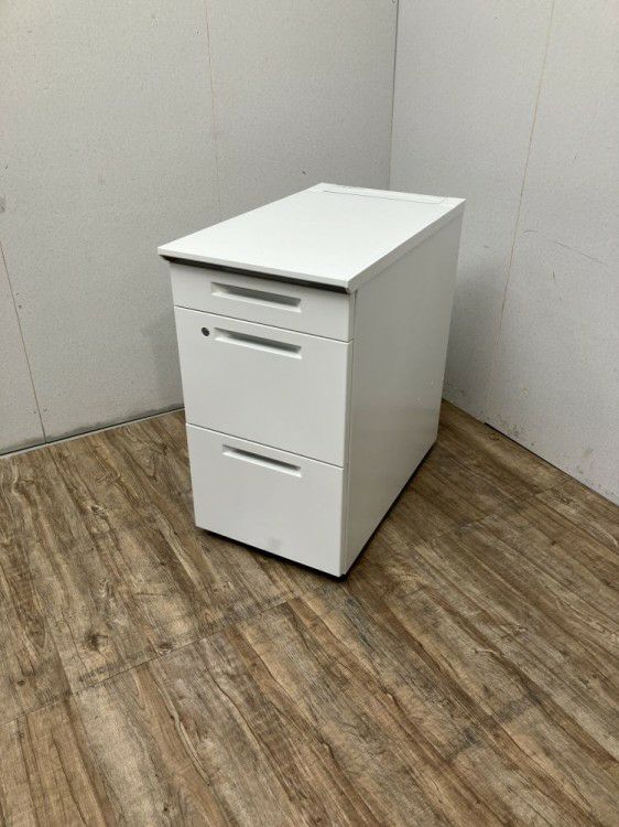 コクヨisシリーズ 3段脇机 商品画像1