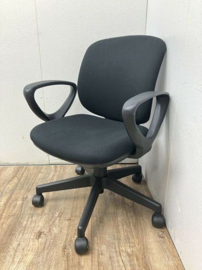 プラスPresea(プリセア)シリーズ 固定肘付プリセアチェア 商品画像1