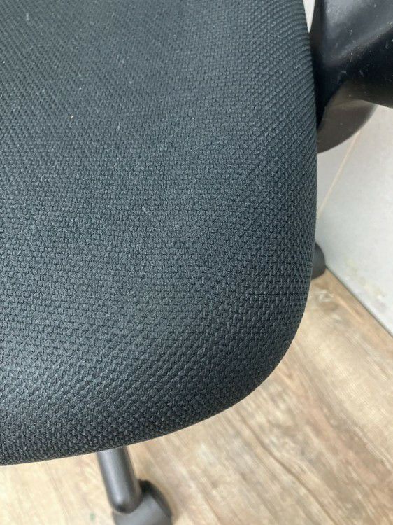 プラスPresea(プリセア)シリーズ 固定肘付プリセアチェア 商品画像5