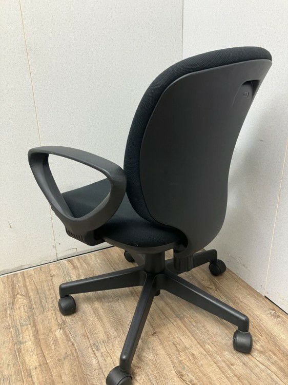 プラスPresea(プリセア)シリーズ 固定肘付プリセアチェア 商品画像9