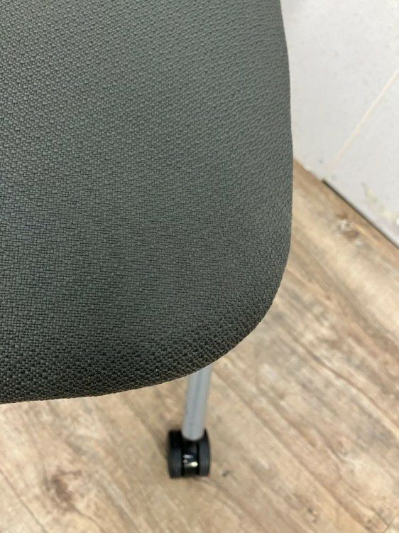 ウチダ（内田洋行）ネスティングチェア 商品画像8