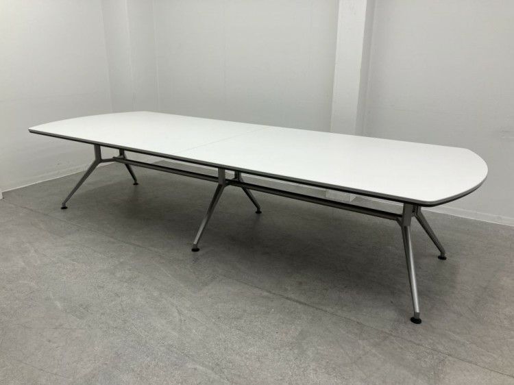 イトーキDDシリーズ 3200ミーティングテーブル 商品画像1