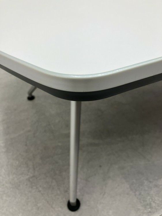 イトーキDDシリーズ 3200ミーティングテーブル 商品画像9