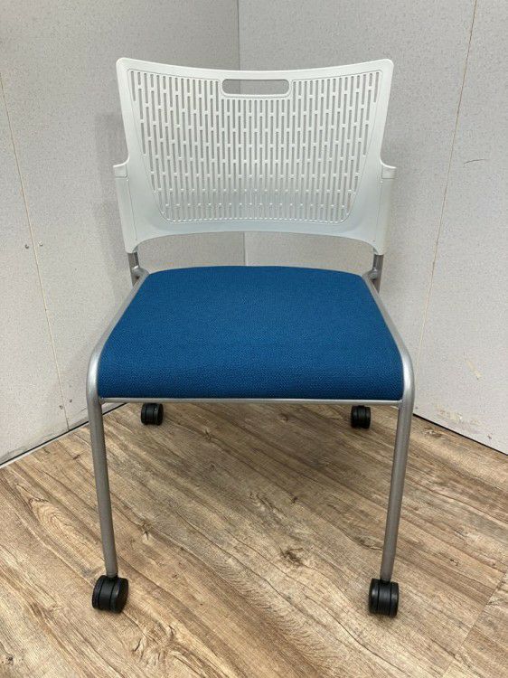 オカムラRETE(レーテ)シリーズ レーテチェア 商品画像2