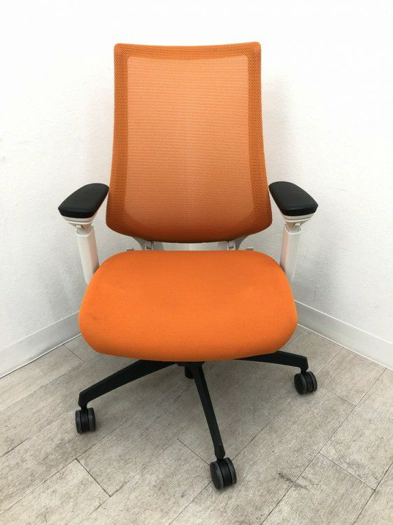 コクヨDuora(デュオラ)チェア 可動肘付デュオラチェア 商品画像2