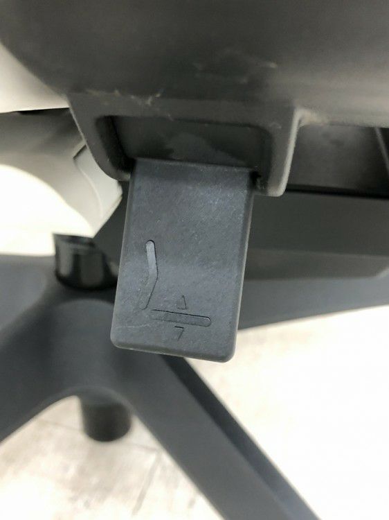 コクヨDuora(デュオラ)チェア 可動肘付デュオラチェア 商品画像20