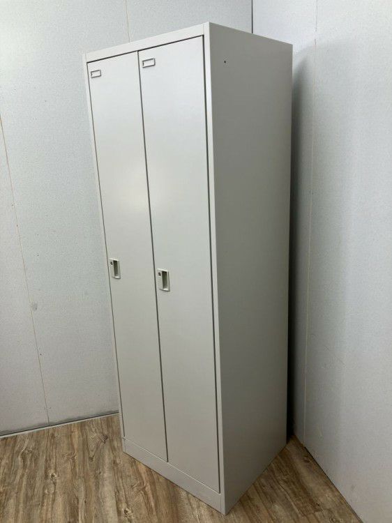 オカムラFZタイプシリーズ 2人用ロッカー 商品画像2