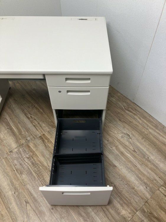 コクヨBS+シリーズ 1000片袖デスク 商品画像6