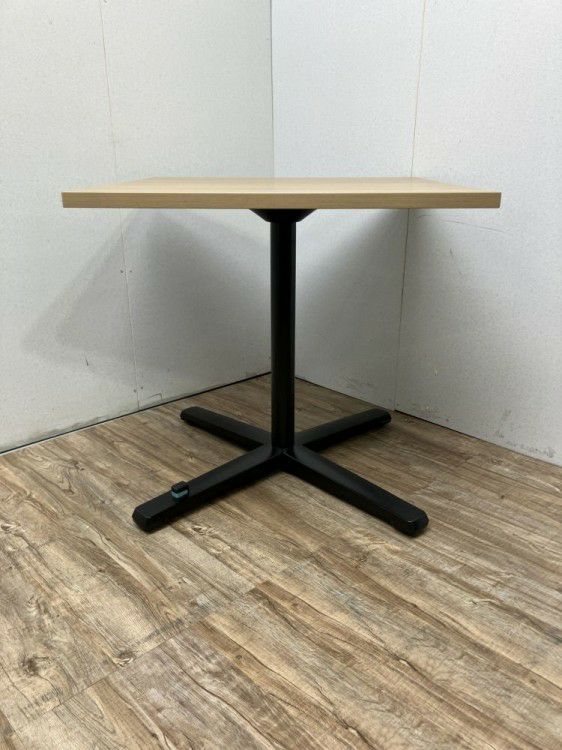 オカムラLives Cafe Table(ライブスカフェテーブル)シリーズ 750角テーブル 商品画像4