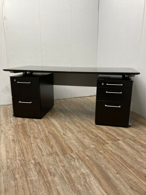 オカムラEX-200シリーズ 役員室用1800平デスク+ワゴン3点セット 商品画像1