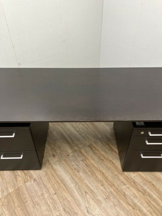 オカムラEX-200シリーズ 役員室用1800平デスク+ワゴン3点セット 商品画像3