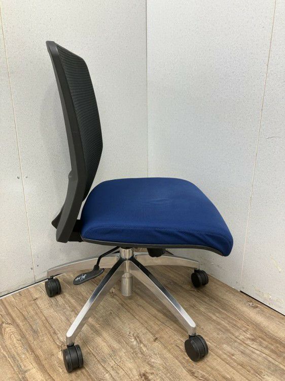 オカムラVILLAGE(ビラージュ)シリーズ ビラージュチェア 商品画像4