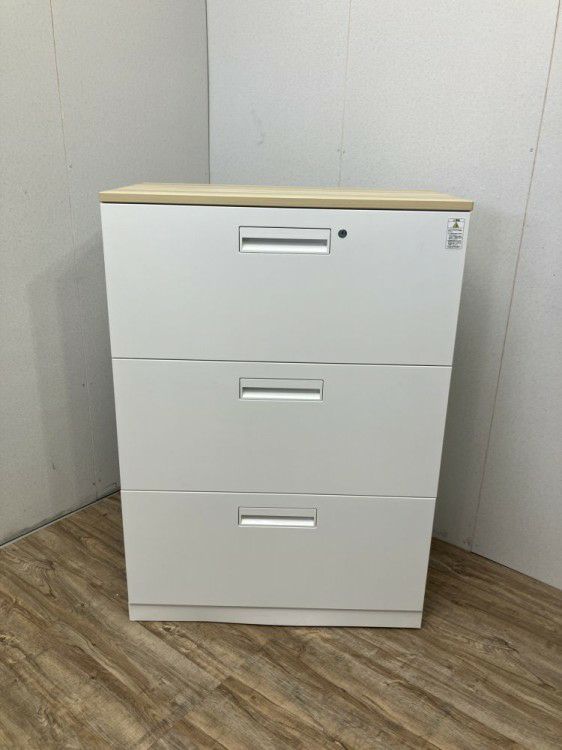 コクヨEDIA(エディア)シリーズ 天板付3段ラテラル書庫 商品画像1