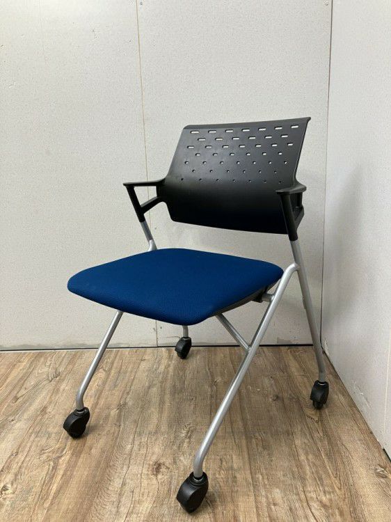 コクヨピエガチェア ピエガチェア 商品画像1