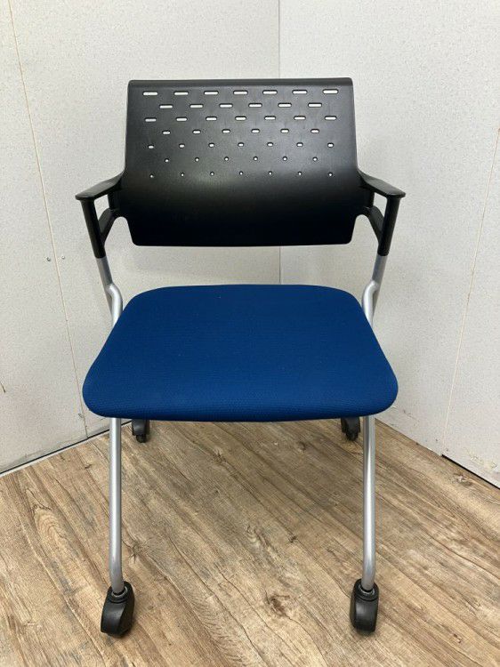 コクヨピエガチェア ピエガチェア 商品画像2