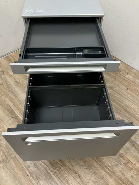 オカムラPro Unit(プロユニット)シリーズ 3段インサイドワゴン 商品画像3