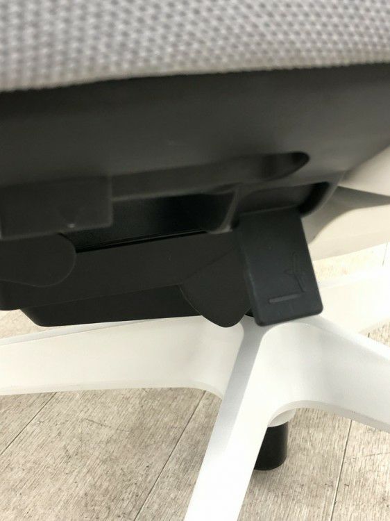 コクヨDuora(デュオラ)チェア 可動肘付デュオラチェア 商品画像15