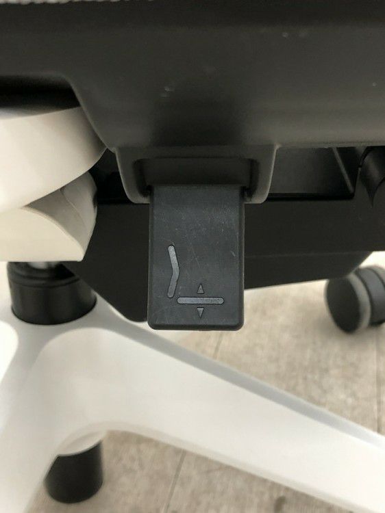 コクヨDuora(デュオラ)チェア 可動肘付デュオラチェア 商品画像19