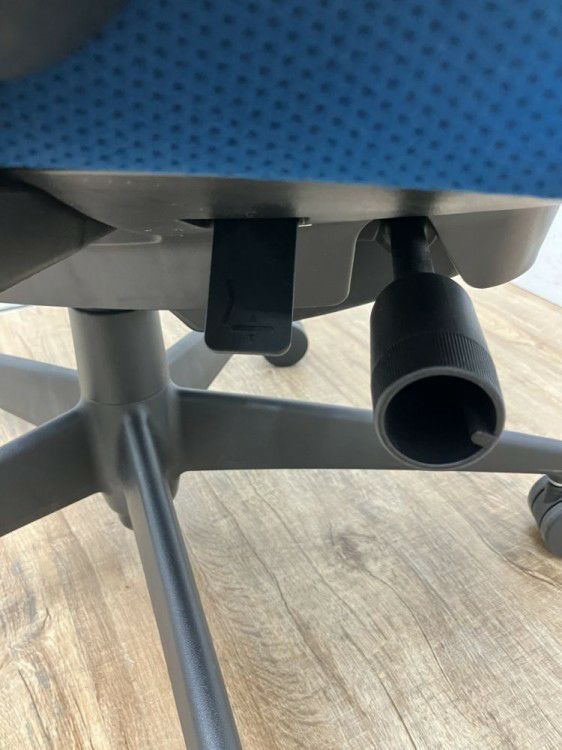 コクヨWizard4(ウィザード4)シリーズ 固定肘付ウィザード4チェア 商品画像9