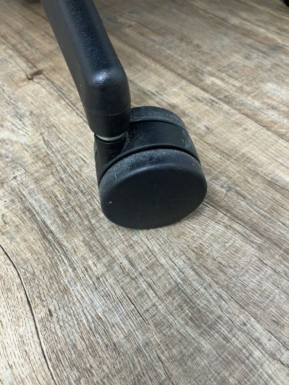 コクヨWizard2(ウィザード2)チェア 固定肘付ウィザード2チェア 商品画像9