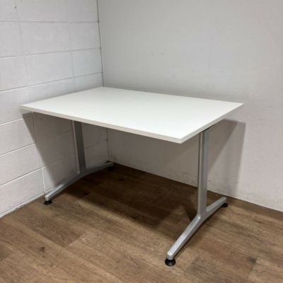 コクヨJUTO（ジュート）シリーズ ミーティングテーブル 商品画像1