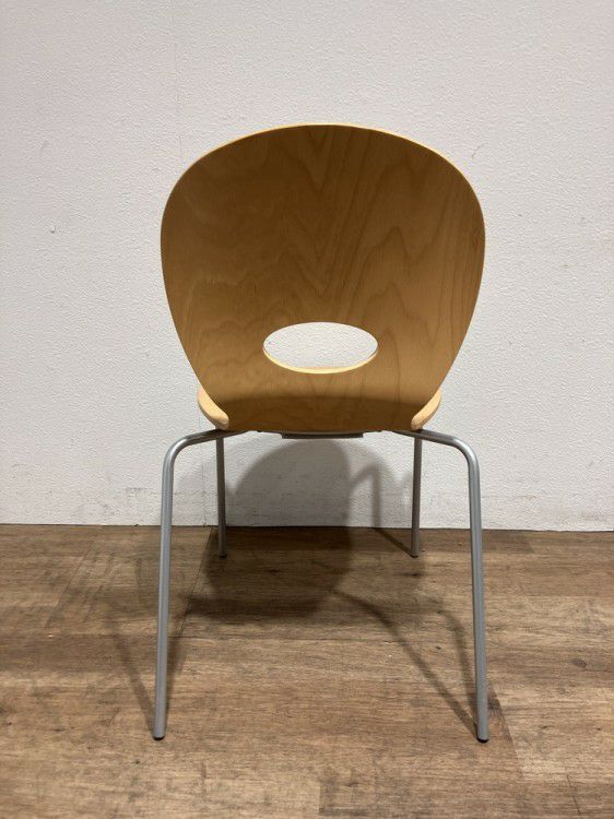 イトーキオルノ（orno）シリーズ スタッキングチェア 商品画像6