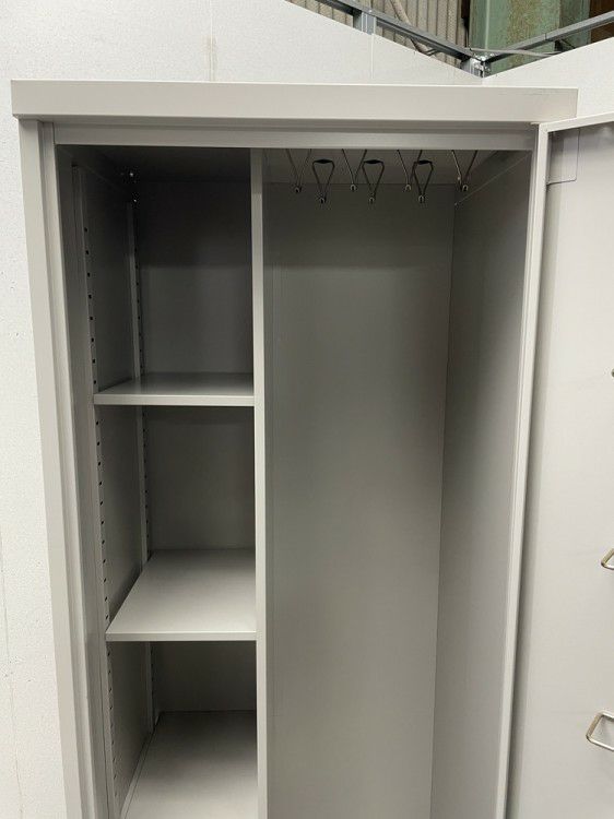 イトーキクリーンロッカーシリーズ 掃除用ロッカー 商品画像8